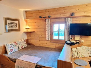 20240823_182225_resized