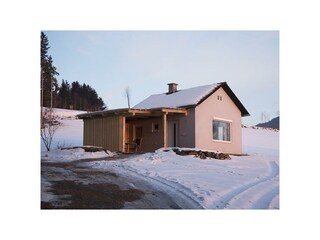 Winters Panoramahäuschen Außenansicht