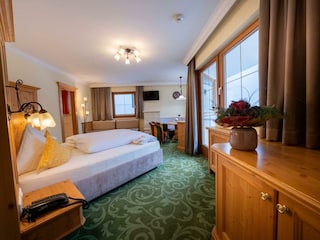 hotel_trisanna_day1-77