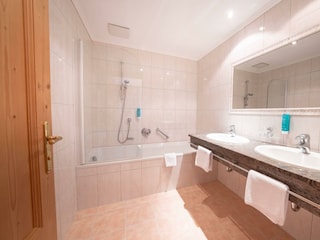 hotel_trisanna_day1-55