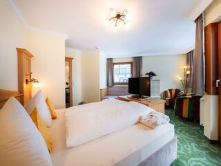 hotel_trisanna_day1-69