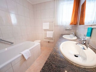 hotel_trisanna_day1-41