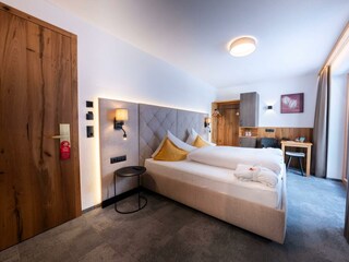 hotel_trisanna_day1-38