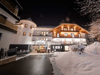 hotel_trisanna_aussen-11