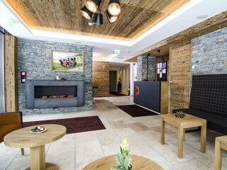 Persutt Lobby/Reception