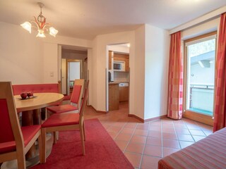 20250812_H_E_Zimmer-103-11.