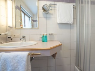 20250812_H_E_Zimmer-103-22.