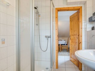 Badezimmer - Haus Sturmmoewe, Wohnung 5, 2-Zimmer-Ferienwohnung, Badallee 27-27a, St. Peter-Dorf