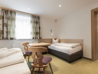 SCHMID Rooms & Apartments