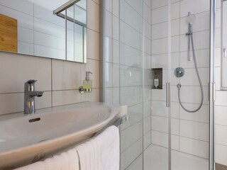 Badezimmer Ferienwohnung TOP 4 im Dachgeschoss