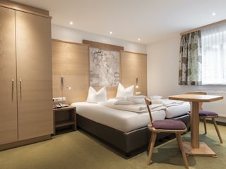 SCHMID Rooms & Apartments