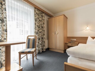 SCHMID Rooms & Apartments