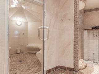 SCHMID Rooms & Apartments