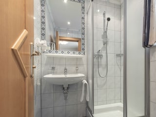 SCHMID Rooms & Apartments