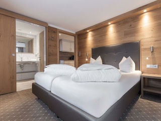 SCHMID Rooms & Apartments