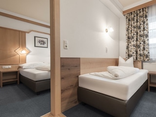 SCHMID Rooms & Apartments