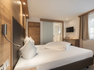 SCHMID Rooms & Apartments