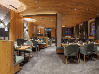 _A9A2420-Pano_HotelSeespitz_Ischgl_Kaeltepol_17122