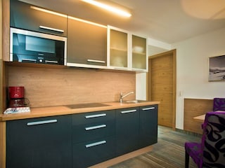 xTcU1aLfU87jkJ2Fun5NJsrWM63guLvPZ_Nu3p5lGh4[1]