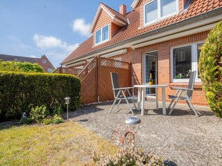 Garten-Terrasse nach Süden
