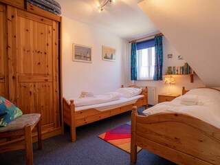 2. Schlafzimmer