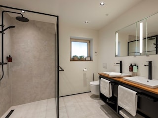 Großes Badezimmer _ Apartment 2