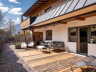 Haus_Steinplatte_Dorfstrasse_33_Waidring_Terrasse_