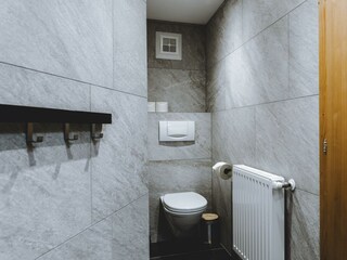 Chalet Erdgeschoss / Badezimmer