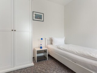 2. Schlafzimmer