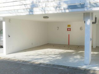 Überdachter Pkw-Stellplatz (Abmessungen beachten)