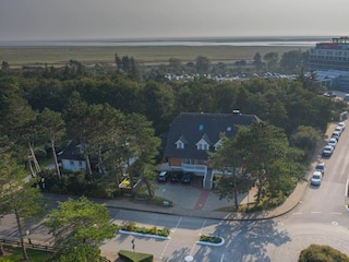 Luftbild mit Meerespanorama