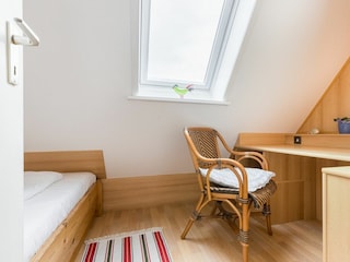 2. Schlafzimmer