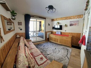 Apartment Uvernet-Fours Ausstattung 1