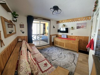 Apartment Uvernet-Fours Ausstattung 1