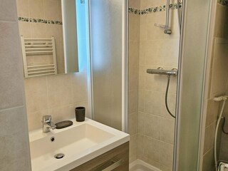 Apartment Uvernet-Fours Ausstattung 4