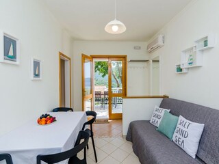 Apartment Molunat Ausstattung 1