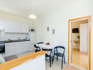 Apartment Molunat Ausstattung 12