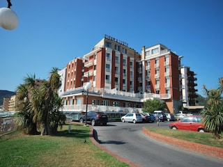 Apartment Pietra Ligure Außenaufnahme 4