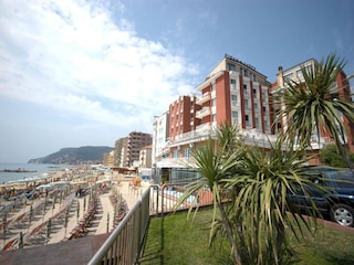 Appartement Pietra Ligure Buitenaudio-opname 11
