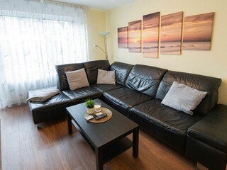 Wohnbereich - helle Fensterfronten