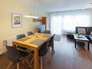 Wohnen/Essen - Blick vom Flur