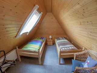 3. Schlafraum ebensfalls mit 2 Einzelbetten