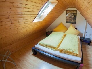 Schlafraum 2 im Dachgeschoss