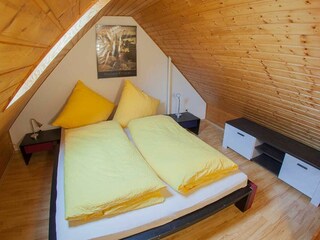 Weitere Ansicht Schlafraum 2 im DG