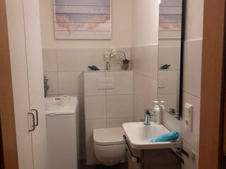 Das frisch renovierte Gäste-WC im Erdgeschoß