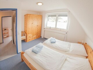 Schlafzimmer ein mit Doppelbett