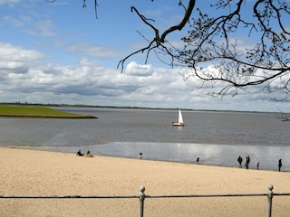 Idylle pur am Strand von Dangast - hier der Sielhafenabschnitt vor dem alten Kurhaus