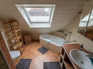 ...und zusätzlicher Badewanne