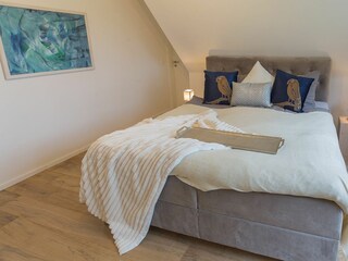 Weitere Perspektive Schlafzimmer Doppelbett