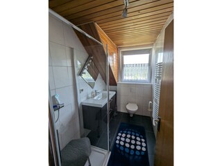 Badezimmer, Waschbecken, Fenster